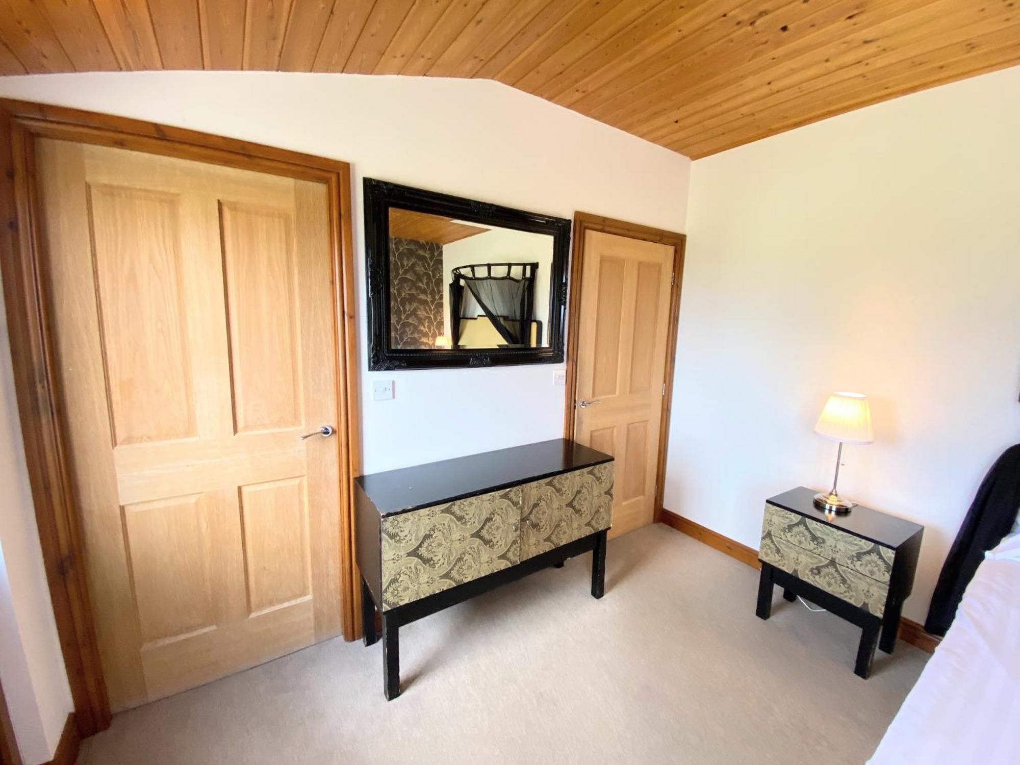 Torridon 12 With Private Hot Tub - Fife - Loch Leven - Lomond Hills Villa Kelty Eksteriør billede