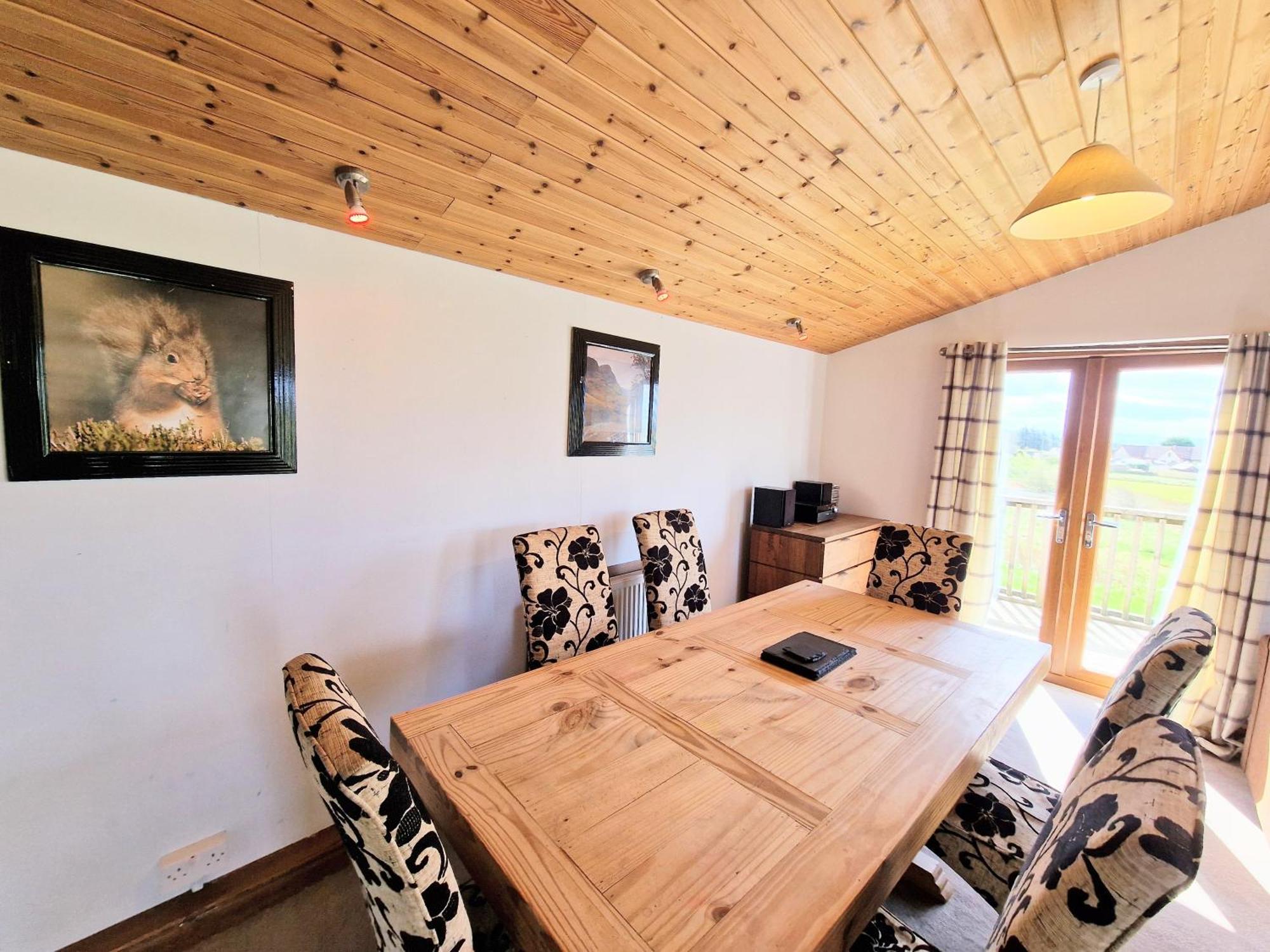 Torridon 12 With Private Hot Tub - Fife - Loch Leven - Lomond Hills Villa Kelty Eksteriør billede
